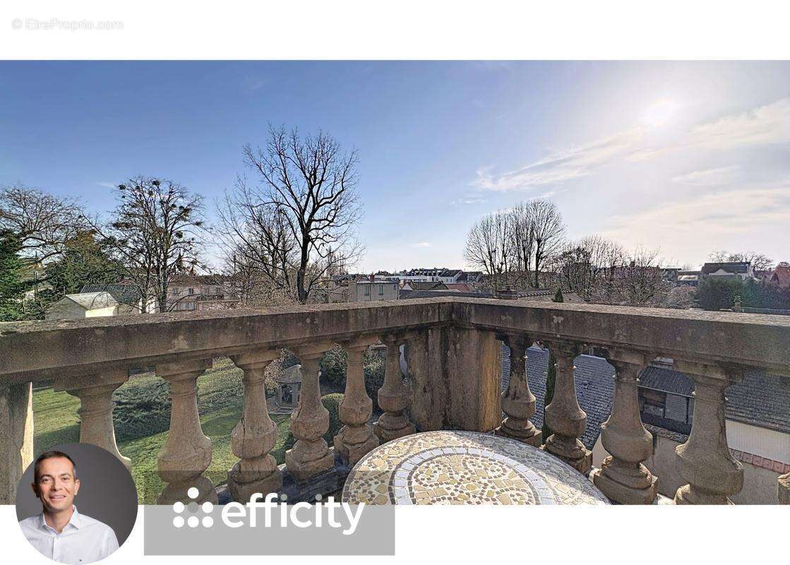 Appartement à MOULINS