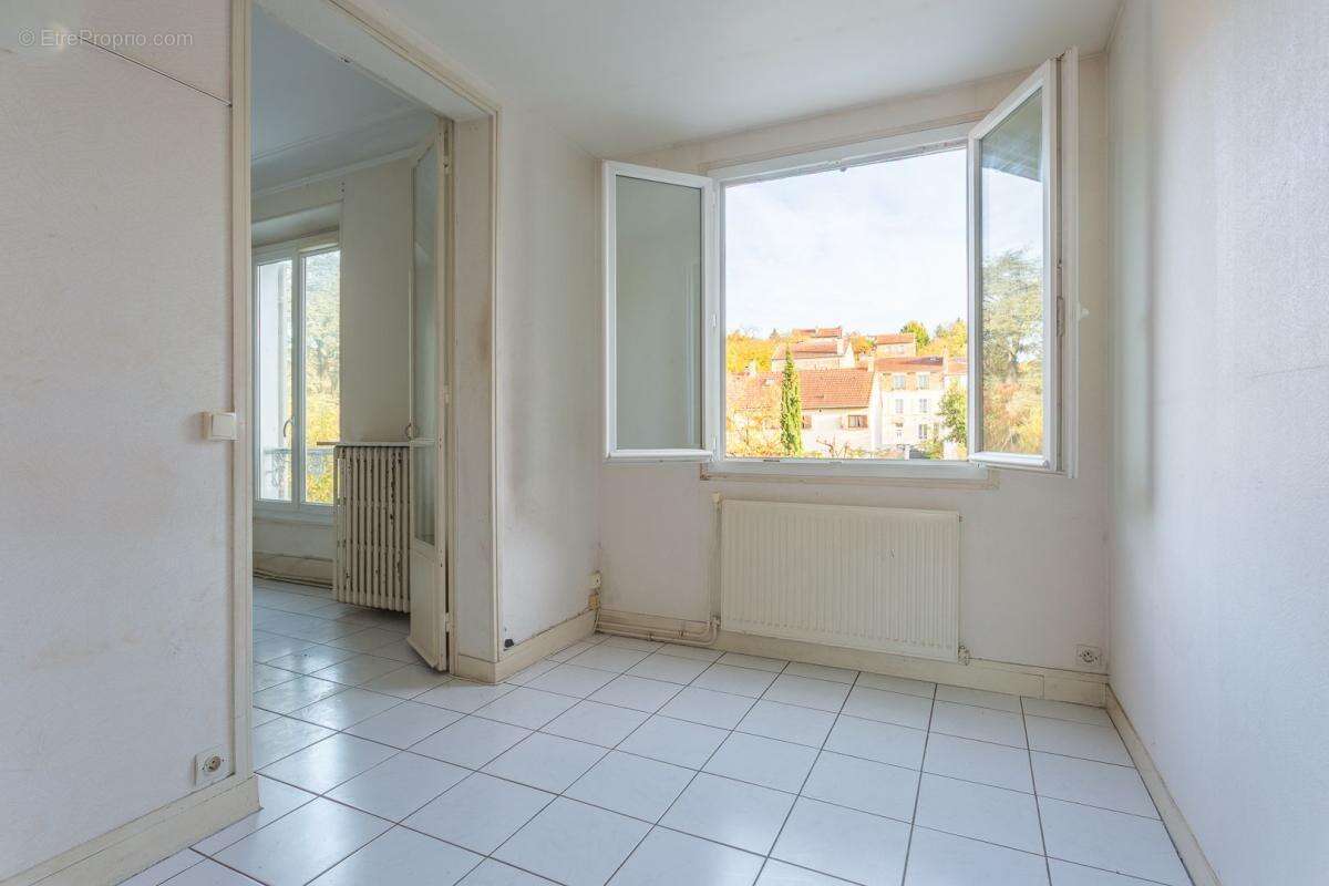 Appartement à VILLENEUVE-SAINT-GEORGES