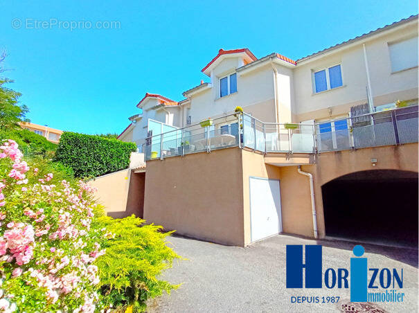 Appartement à ROCHE-LA-MOLIERE