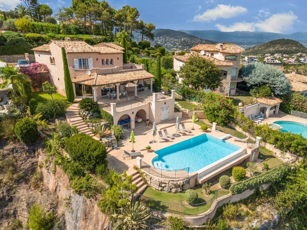 Maison à THEOULE-SUR-MER