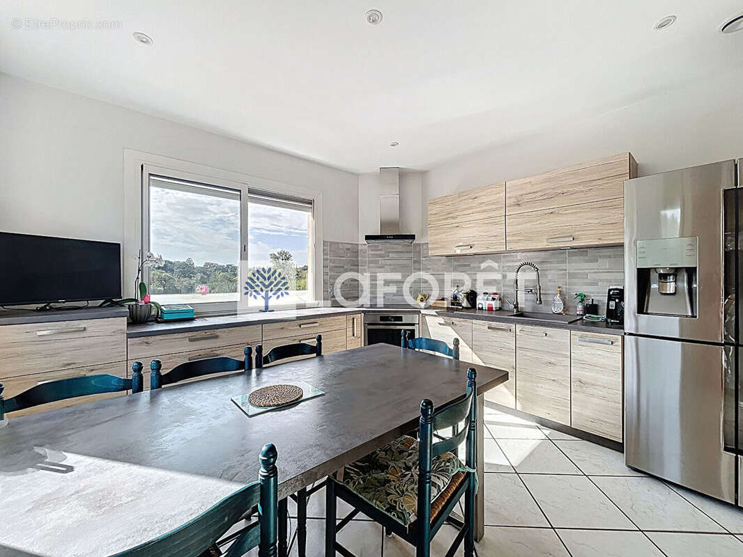 Maison à CHATILLON-SUR-THOUET