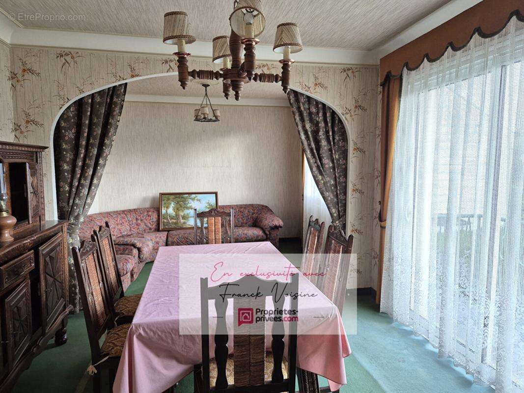 Maison à LES HERBIERS