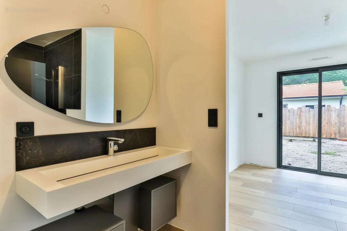 Maison de 5 pièces de 110 m² - photo 10
