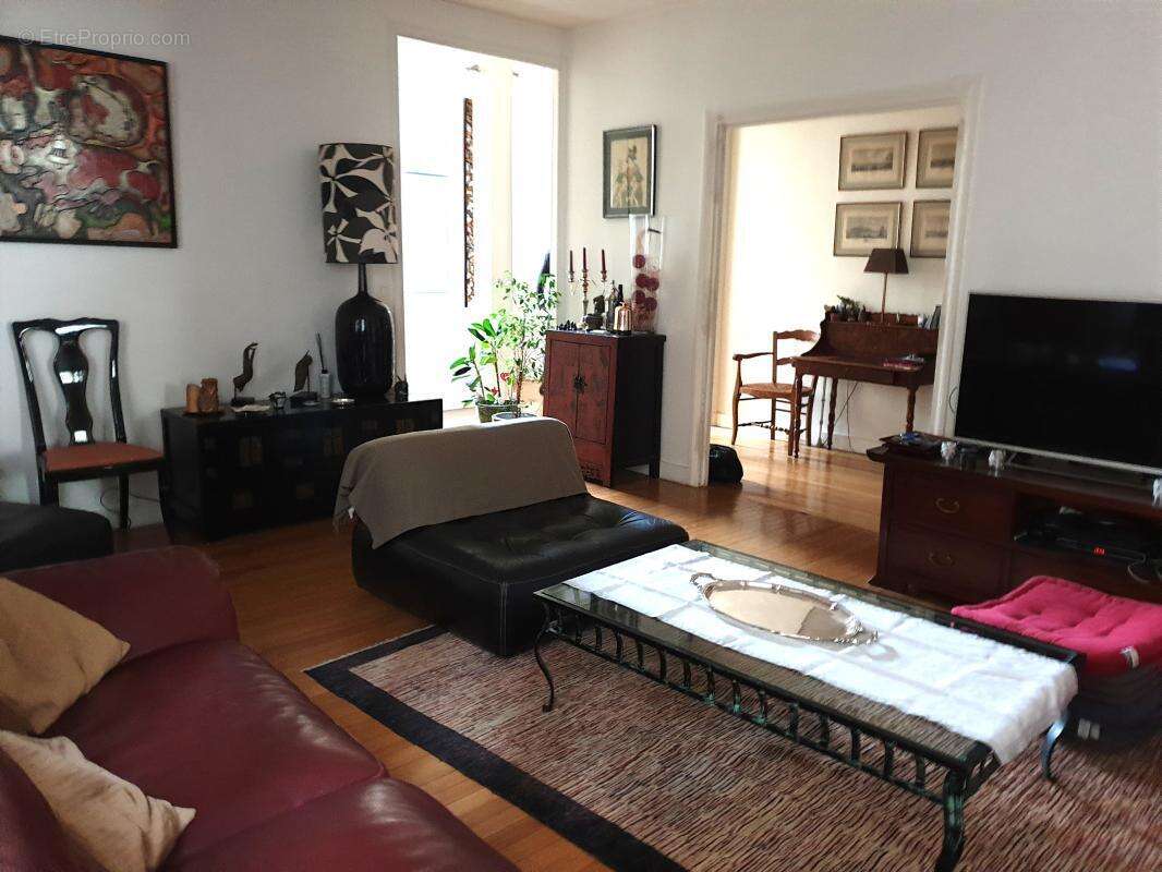 Appartement à ISSY-LES-MOULINEAUX
