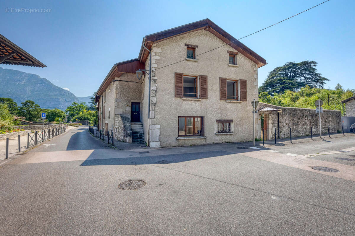 Appartement à SASSENAGE