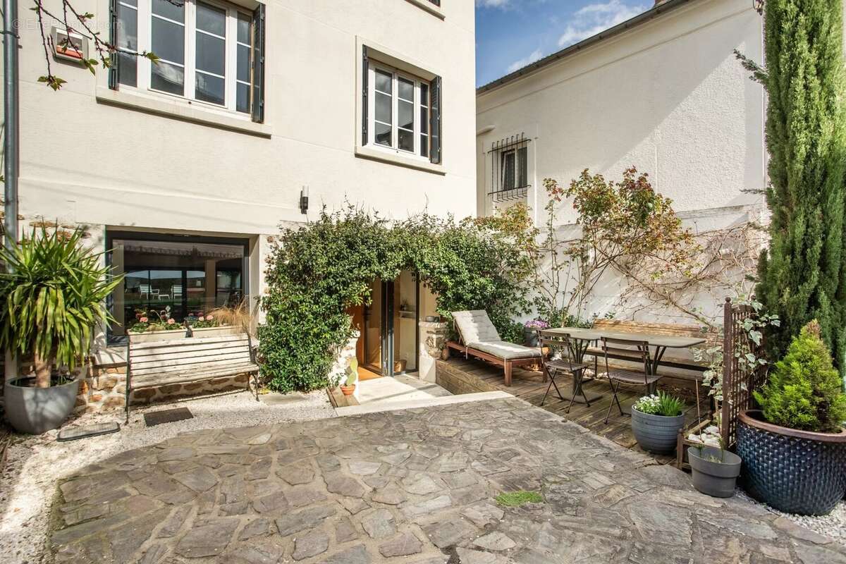 Maison à FONTENAY-SOUS-BOIS