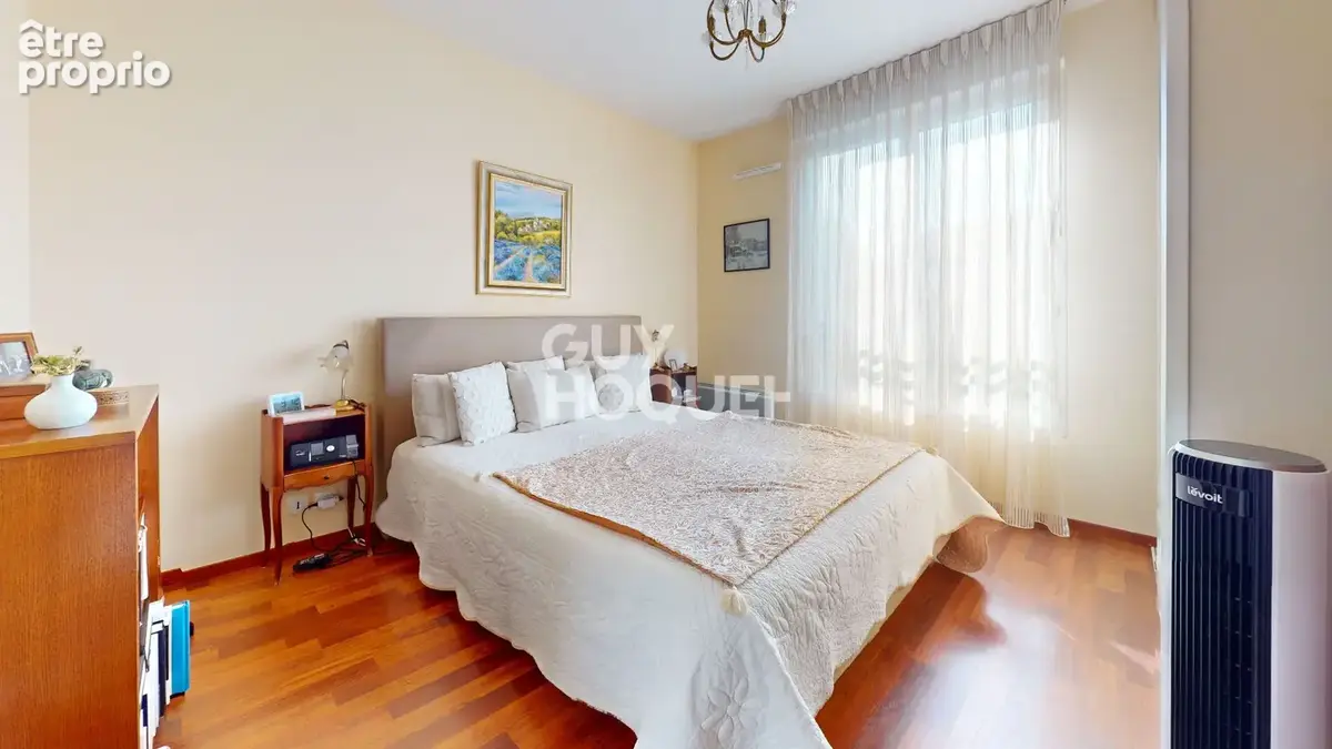 St cyr - 3 pieces - 81.70 m2 - photo 9