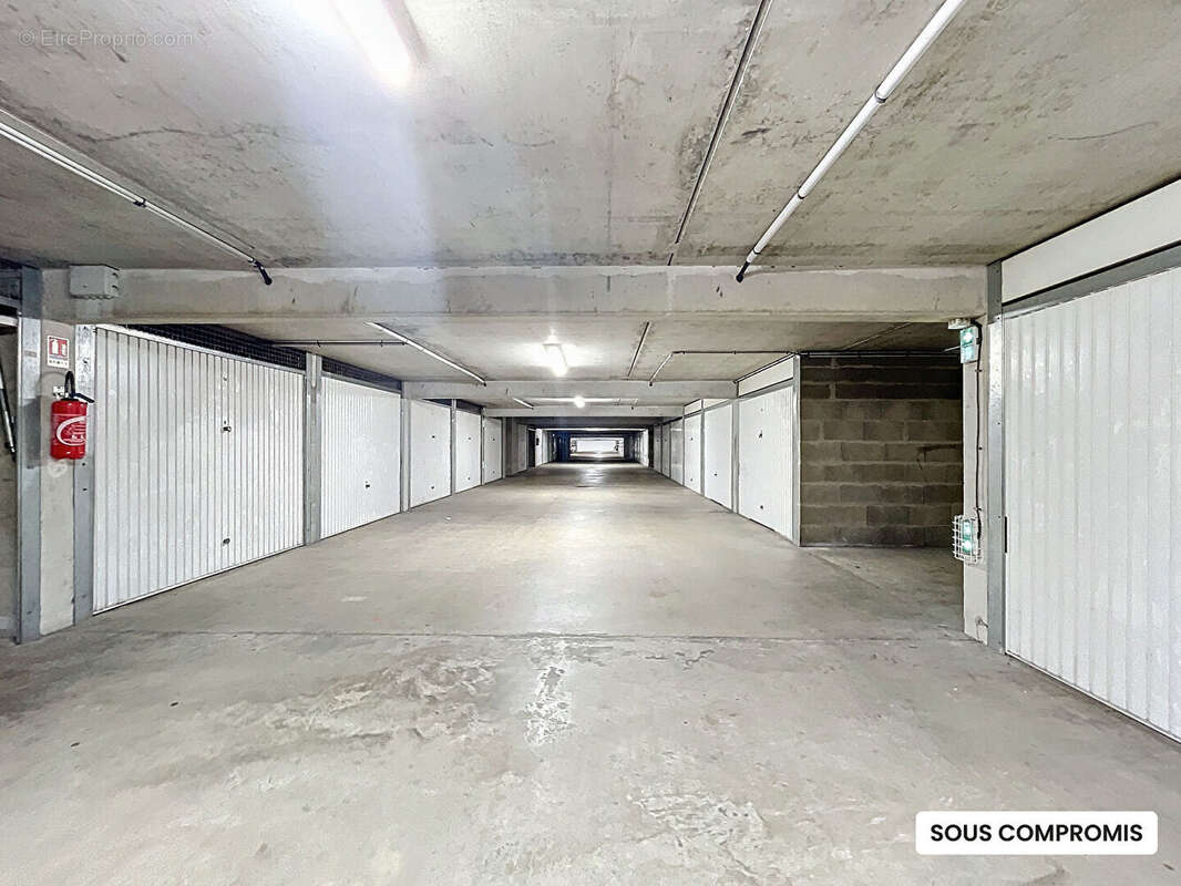 Garage Rennes Centre-ville - Anatole France - Rue Léon Ricottier - 14m² - sécurisé - sous-sol - photo 2