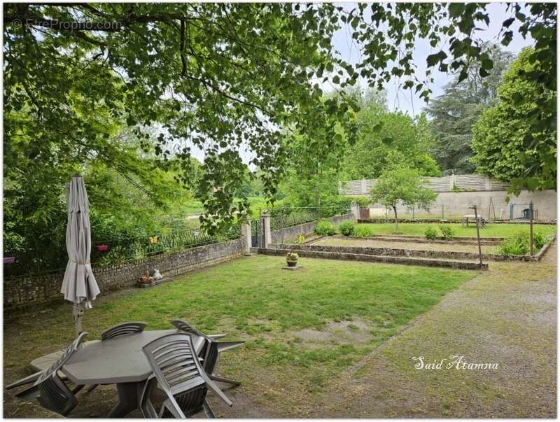 Maison à CHATEL-SUR-MOSELLE