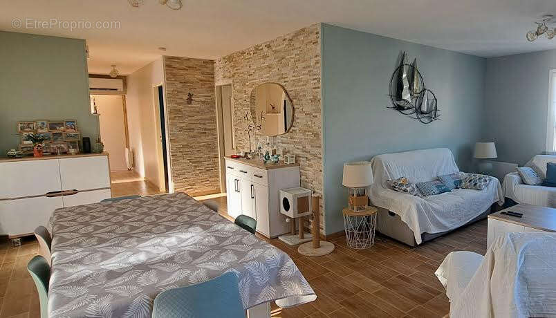 Maison à MESCHERS-SUR-GIRONDE