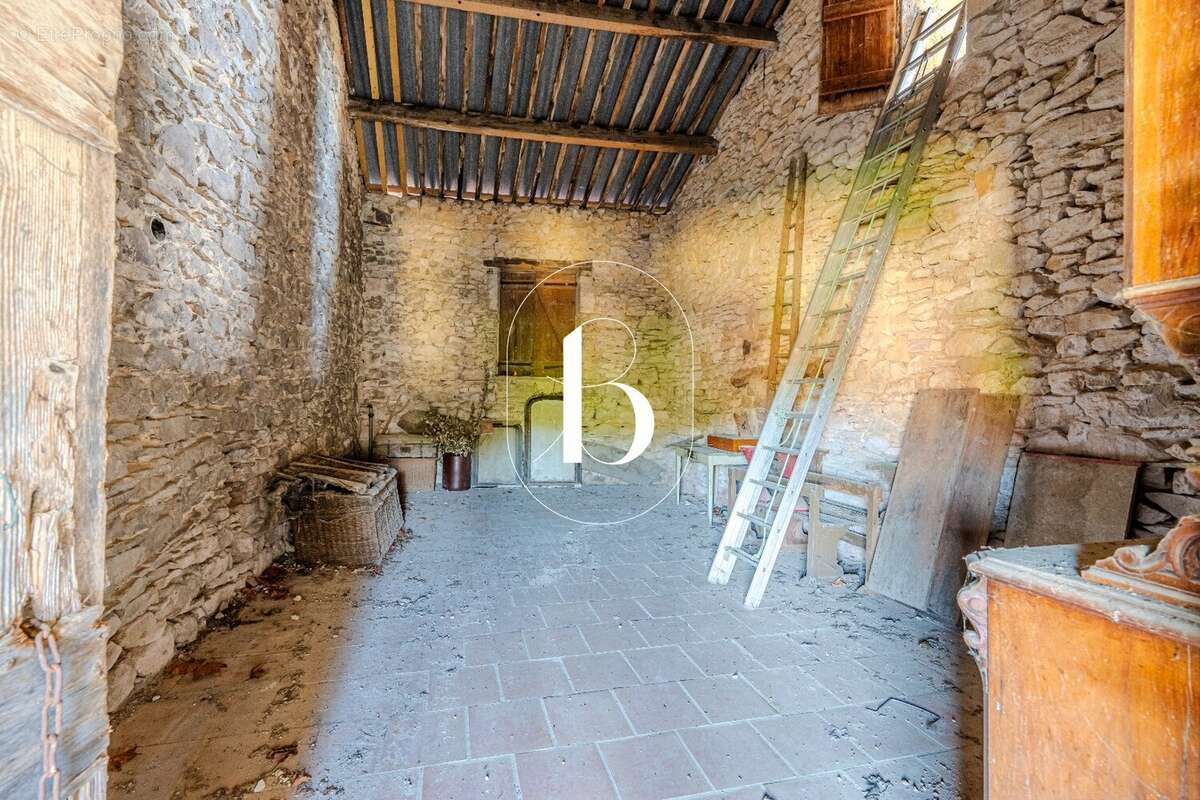 Maison à GOUDARGUES