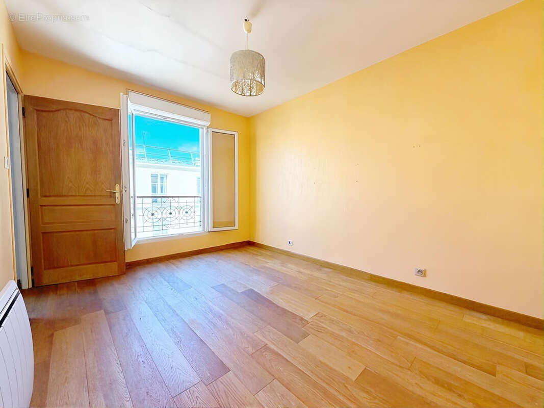Appartement à PARIS-20E