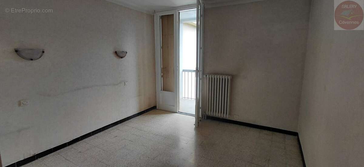 MONTPELLIER  Appartement T3 de 63 m² avec garage fermé et cellier - photo 5