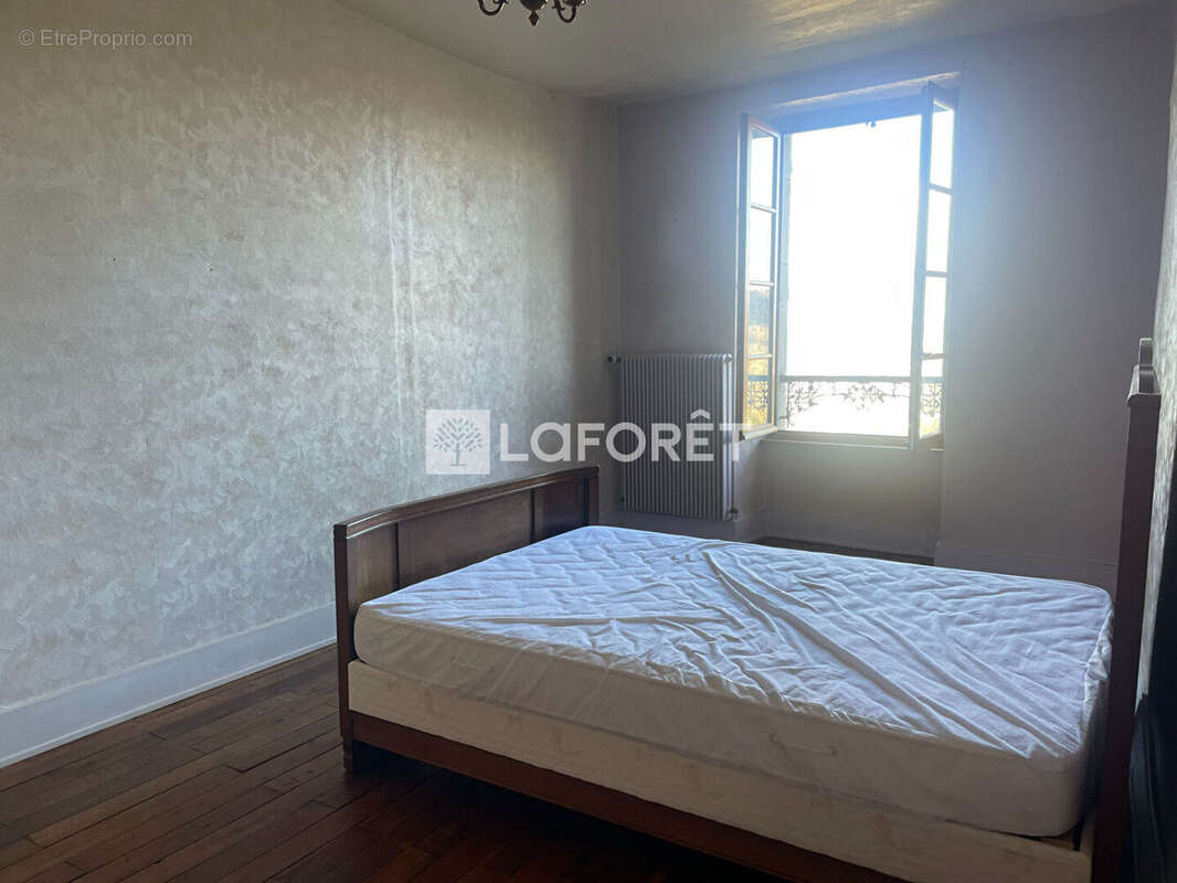 Maison à LONS-LE-SAUNIER