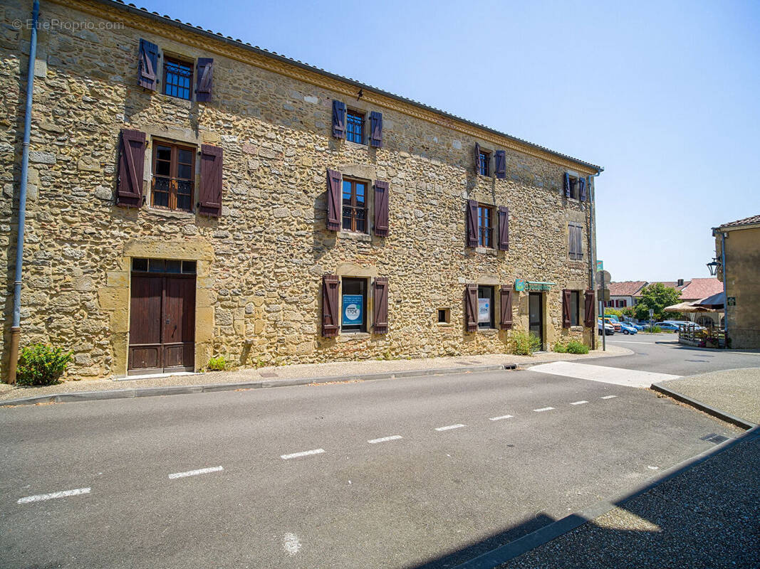 Appartement à GEAUNE