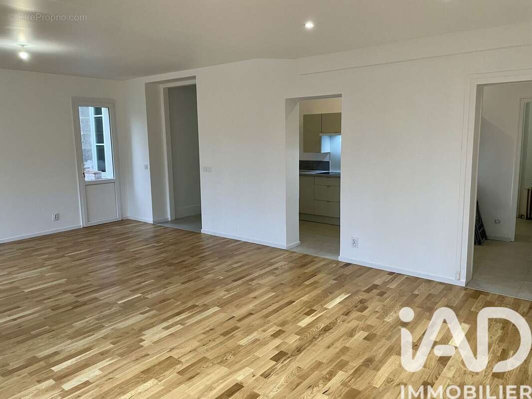 Photo 8 - Maison à COMPIEGNE