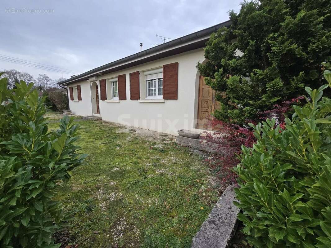 Maison à LONS-LE-SAUNIER