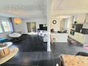 Maison à PRIX-LES-MEZIERES