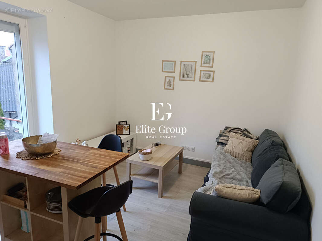 Appartement à GOND-PONTOUVRE
