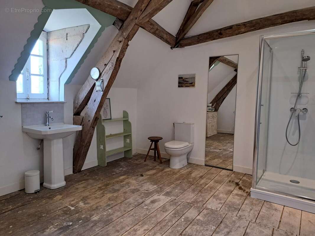 Maison à MONTMORILLON