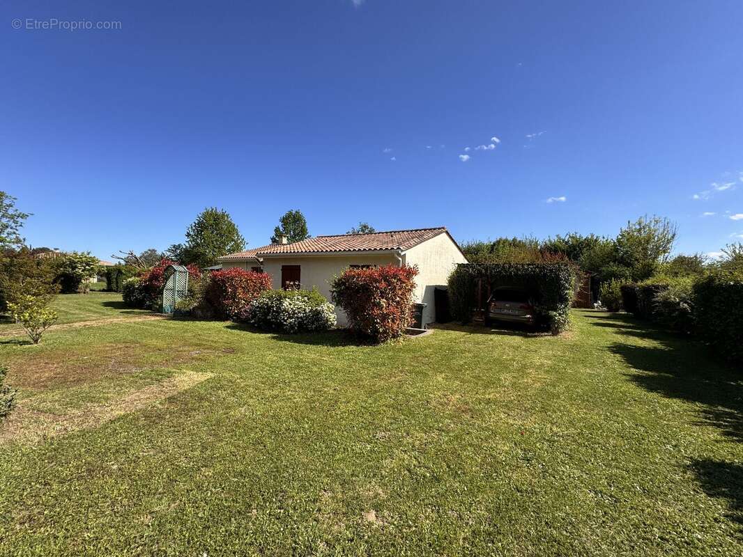 Photo 7 - Maison à LE PUY