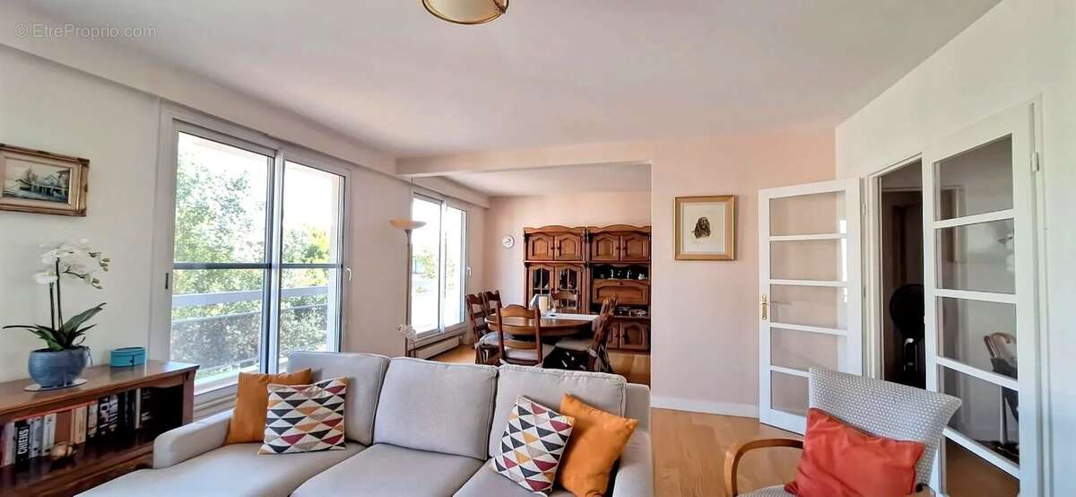 Appartement - 111 m² - 5pièces - Le Pecq - photo 3