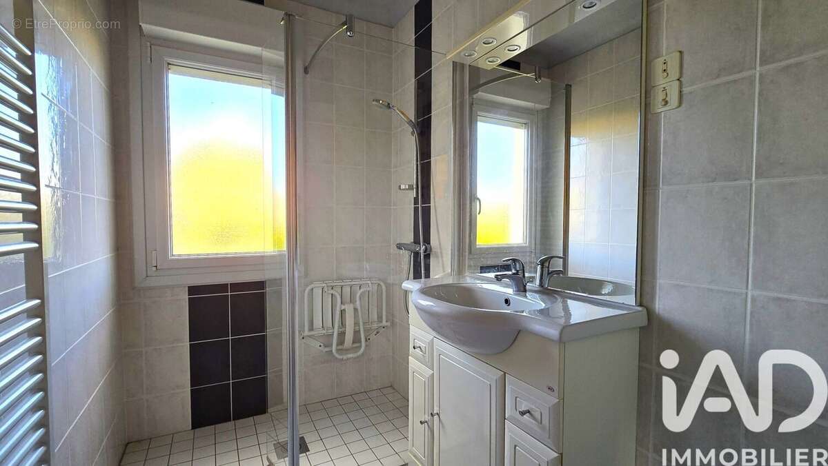 Photo 5 - Maison à LIVRE-SUR-CHANGEON