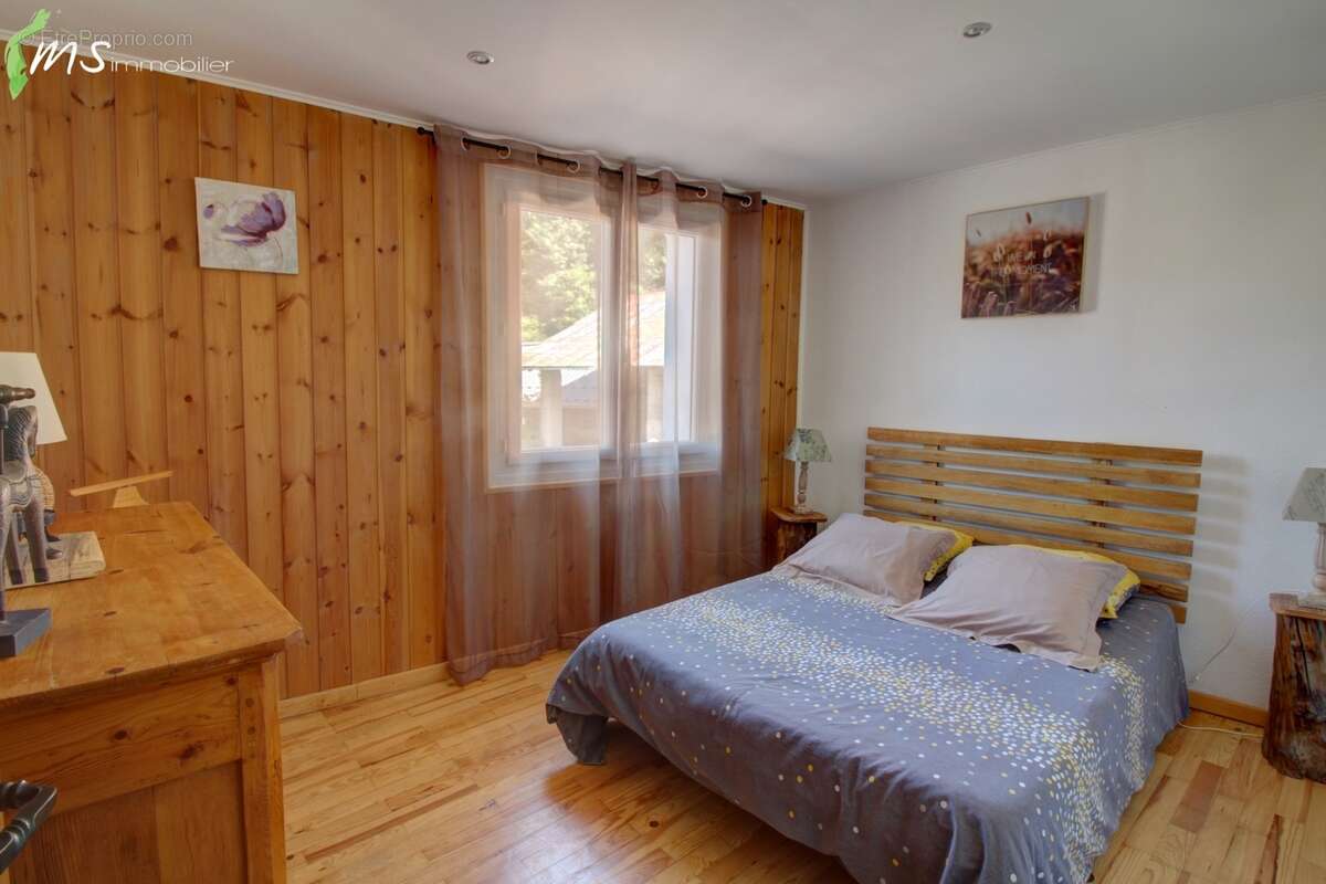 Maison à SAINT-ETIENNE-LE-LAUS