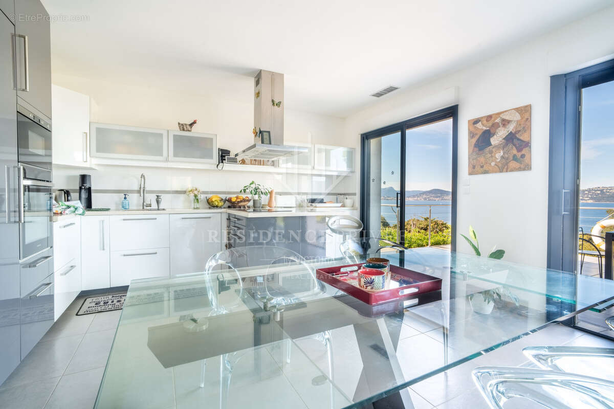 Maison à HYERES