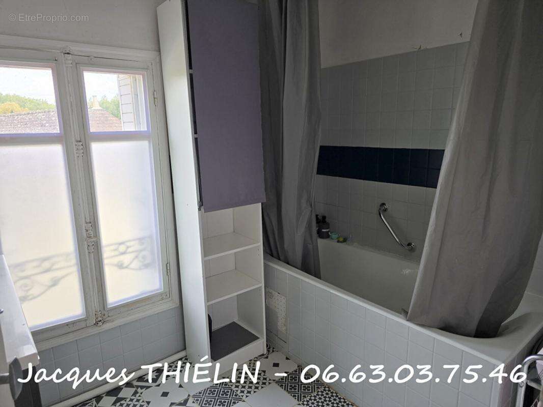 Maison à LONGUE-JUMELLES