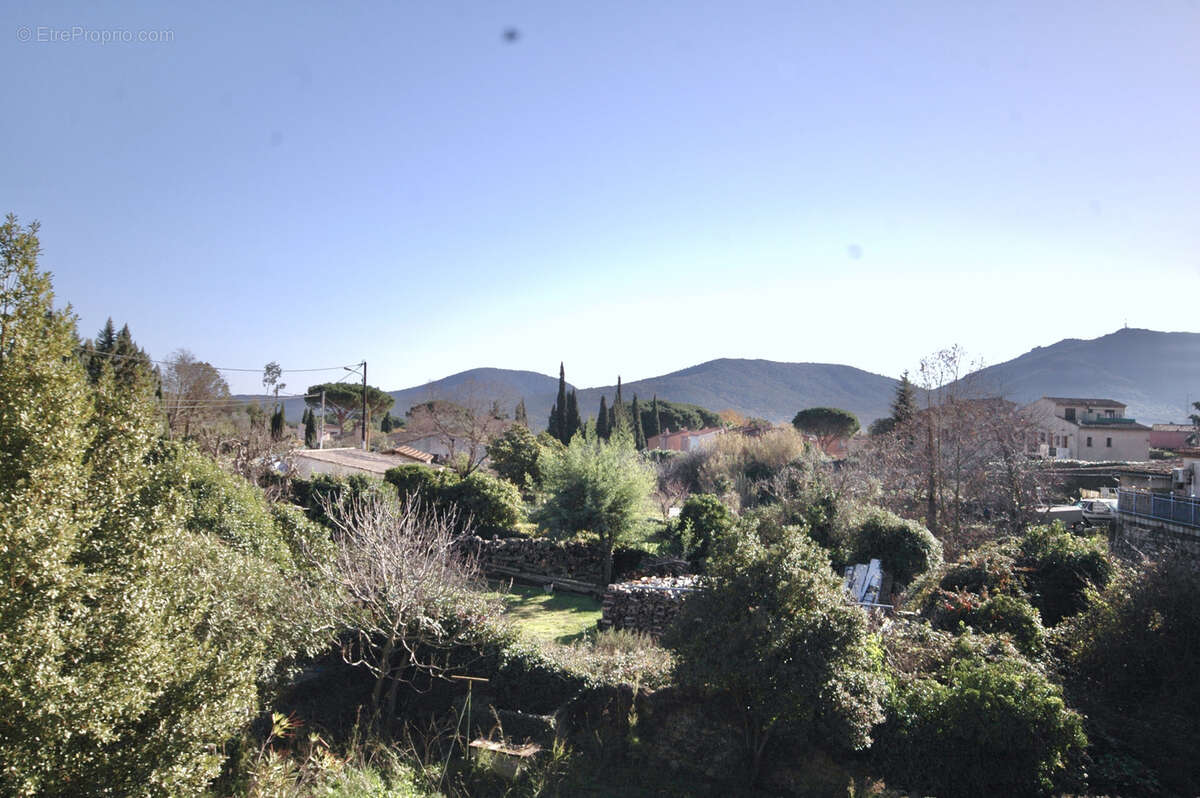 Maison à PLAN-DE-LA-TOUR