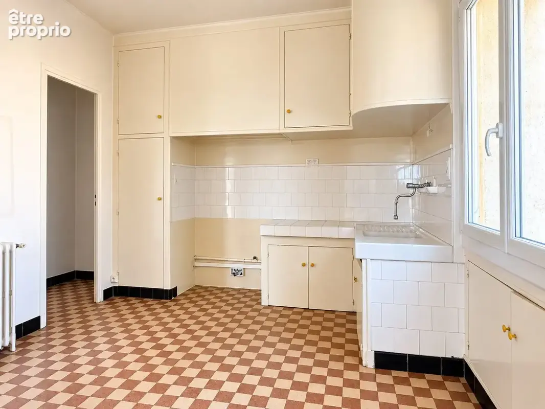 Appartement 5 pièces 111 m² à vendre à Hyeres (83400) - photo 4