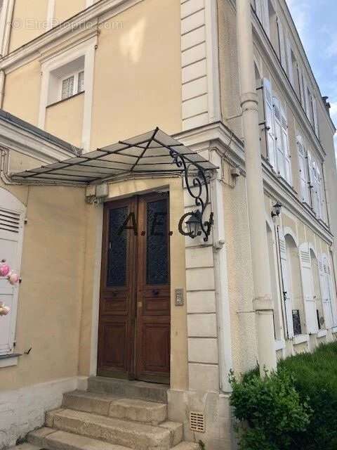 Appartement à ASNIERES-SUR-SEINE