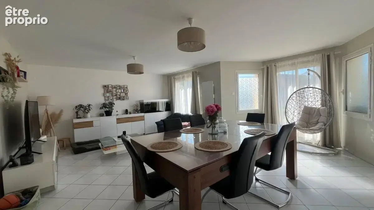 Maison familiale 156 m² : 5 chambres, bureau, garage et dépendance, gare à pieds, télétravail Bonneval - photo 7