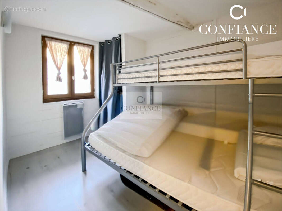 Appartement à SAINT-ETIENNE-DE-TINEE