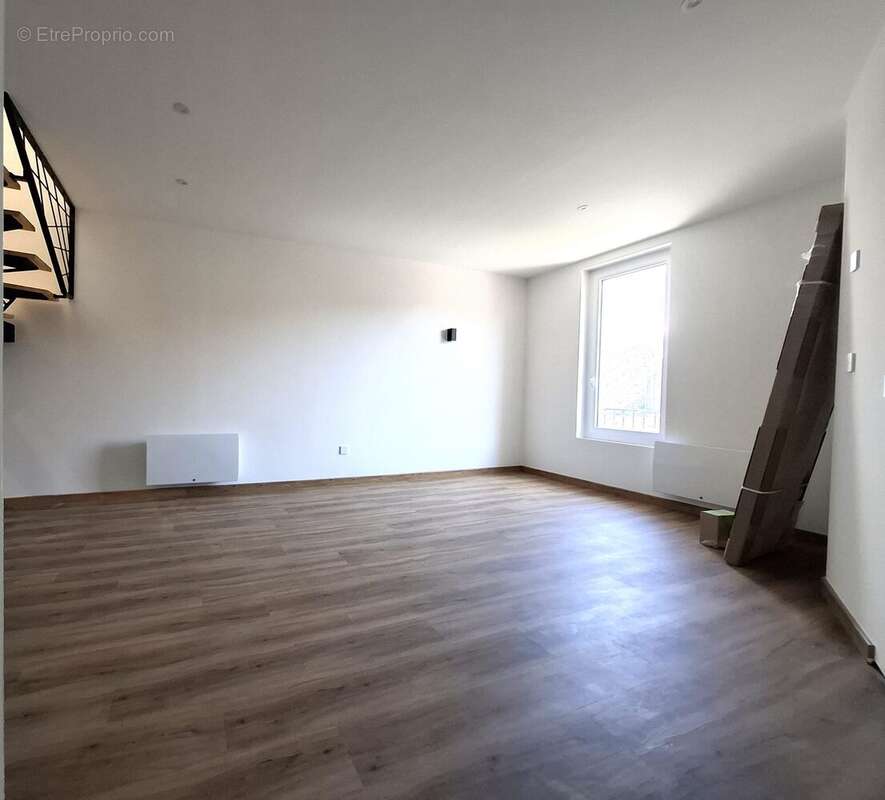 Appartement à COGNIN