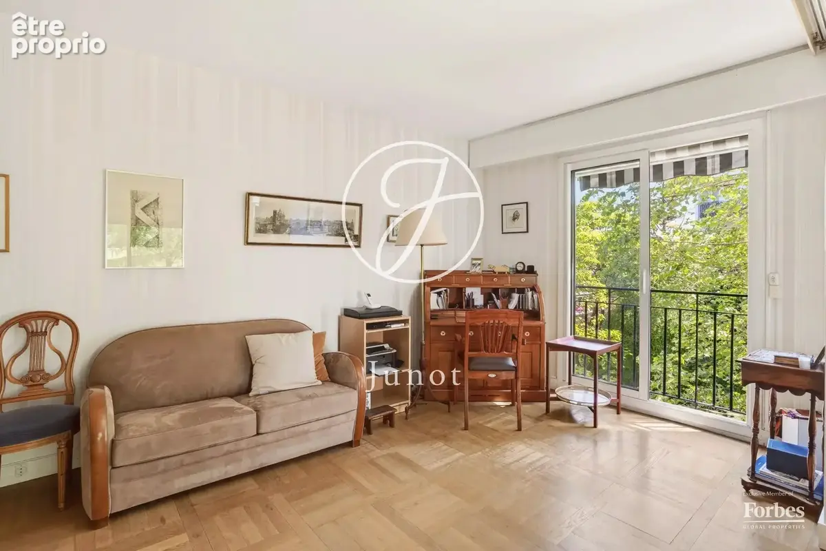 Ville-d'Avray - CENTRE - Appartement de 95,15 m² avec balcon - photo 10