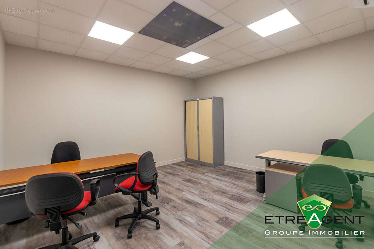 Commerce à MANTES-LA-VILLE