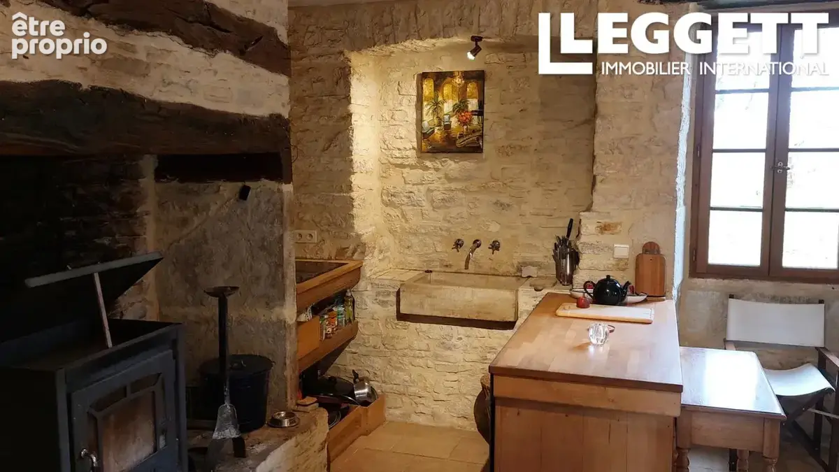 Authentique maison quercynoise en pierre, accompagnée de deux dépendances en pierre restaurées - photo 4