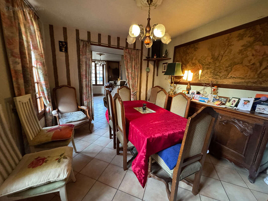 Maison à MONTFORT-L'AMAURY
