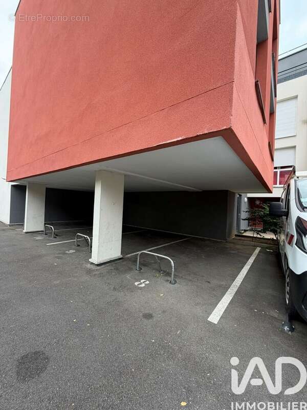 Photo 5 - Parking à PONTAULT-COMBAULT