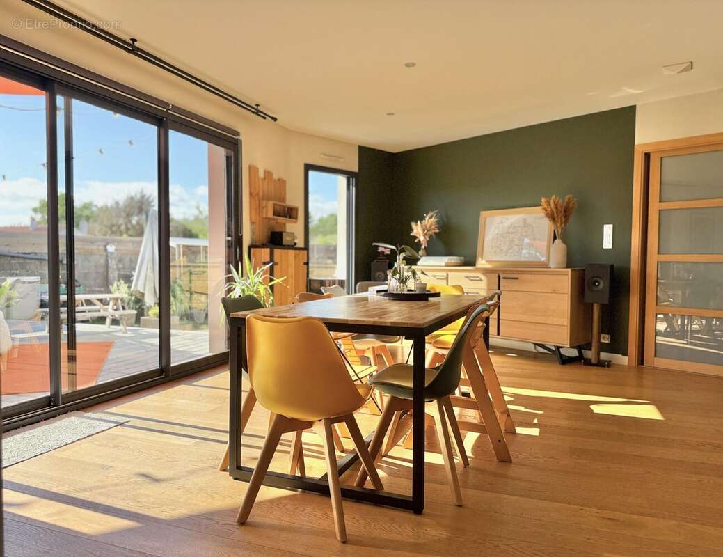 Maison à BOUGUENAIS