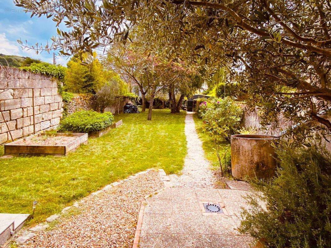 Maison à SEMBLANCAY