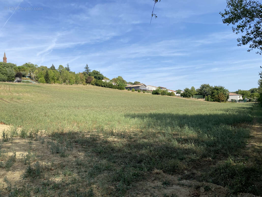 Terrain à CORRONSAC