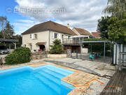 Maison à SAINT-LEGER-SUR-DHEUNE