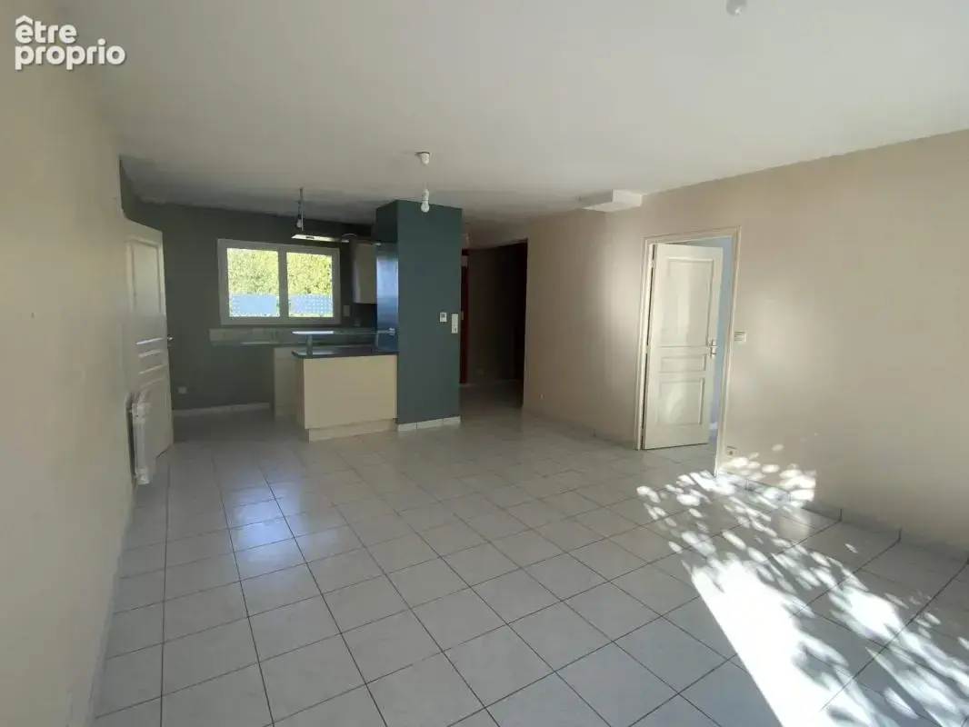 Maison 4 pièces 85 m² à vendre à Fougeres (35300) - photo 3