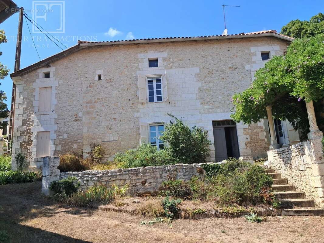2 maisons grange sur 1,4ha - photo 2