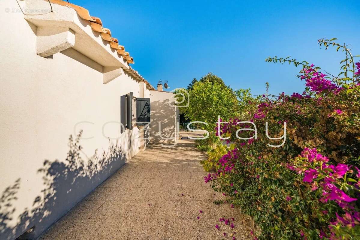 Maison à MANDELIEU-LA-NAPOULE