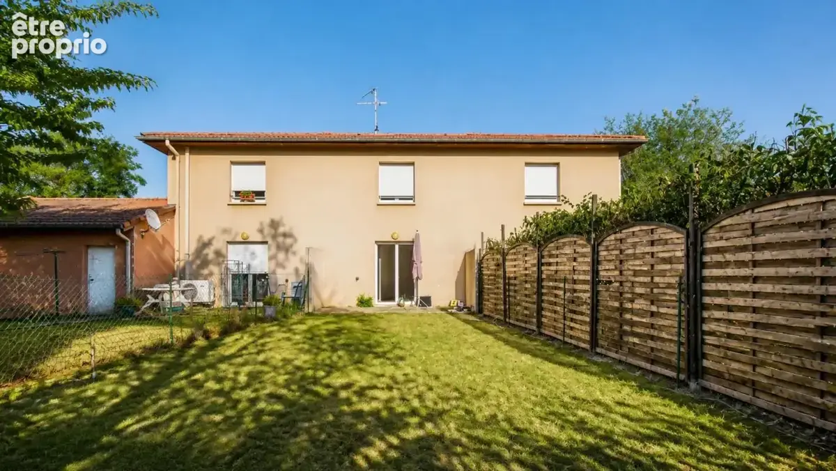Maison de 3 pièces de 70 m² à Guilherand-Granges - photo 1