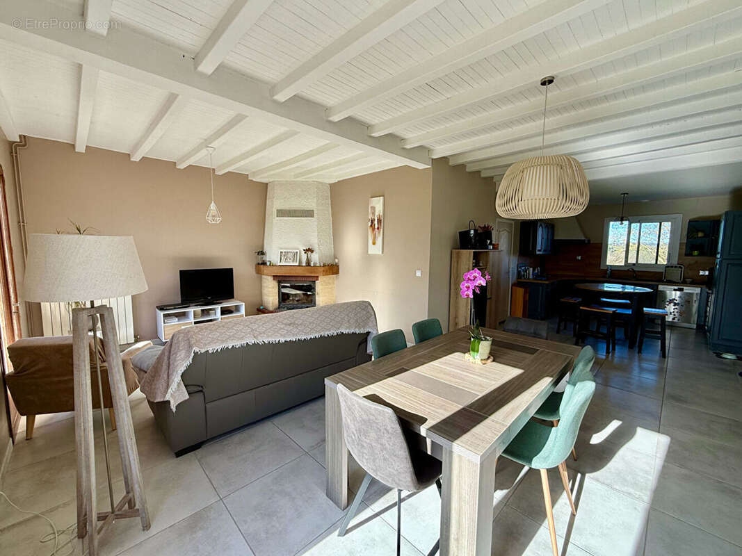 Maison à MONFLANQUIN